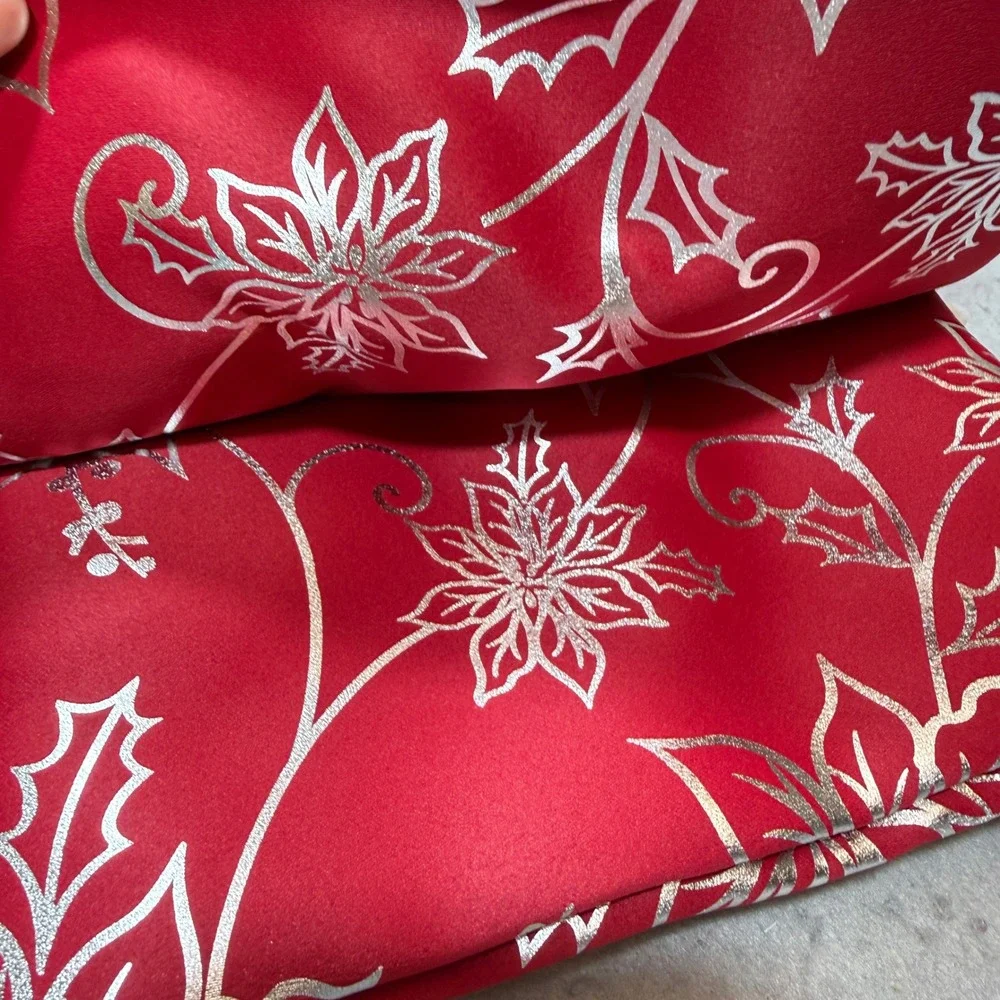 Unbranded Curtain Pair Unisex OS Red Like New Silver Poinsettia Grommet Festive